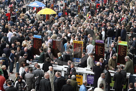 newmarket_audience02_fs