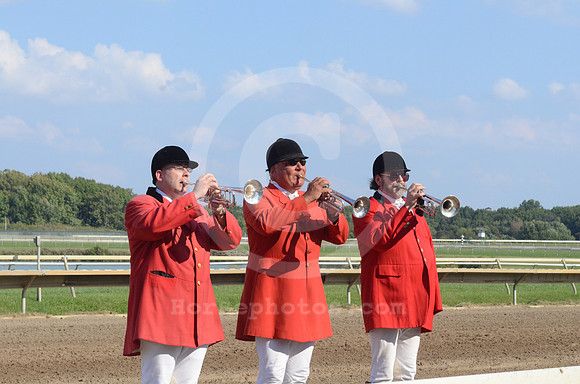parxracing_buglers01_hr