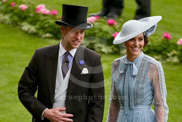 19RoyalAscot_procession04_cg