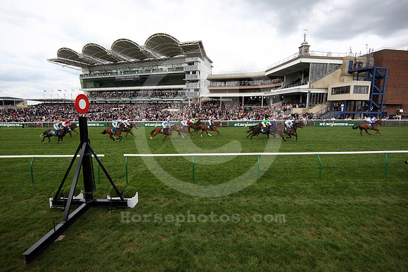 Newmarket_grandstand35_fs