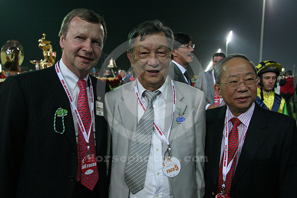hong_kong_officials852_fs