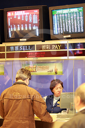 hongkong_betting01_fs