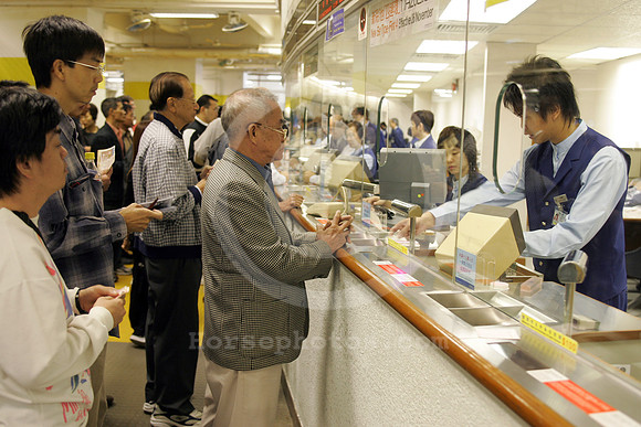 hong_kong_betting01_fs