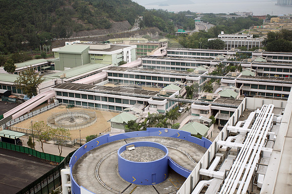 hong_kong_stables01_fs