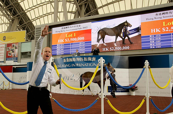 lot1_hongkonginternationalsale03