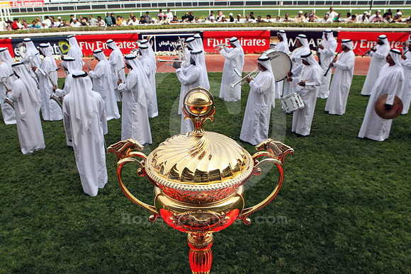 dubai_world_cup_trophy03_fs