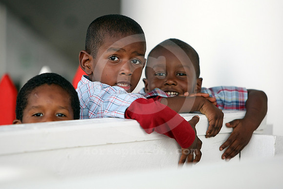 dubai_children703_fs