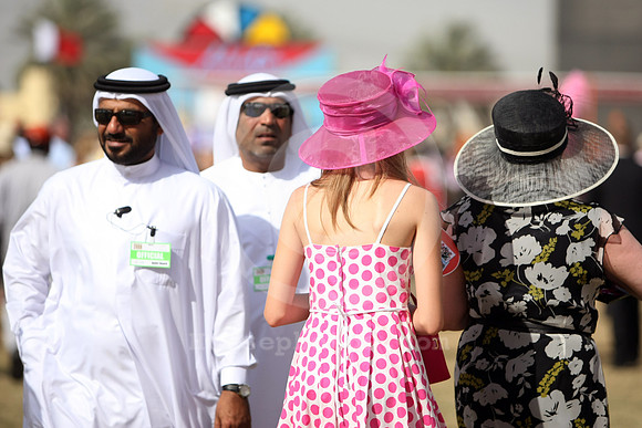 dubai_people507_fs
