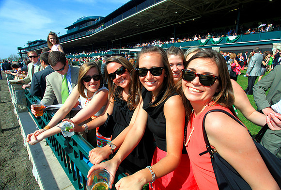 keenelandcrowd24_tt
