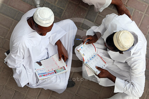 dubai_people510_fs