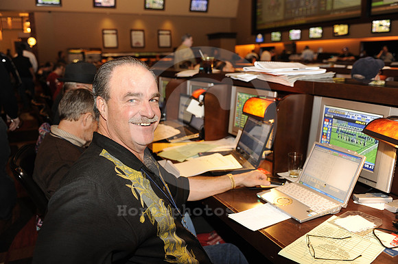 nhc11_252_mikemayo01_hr