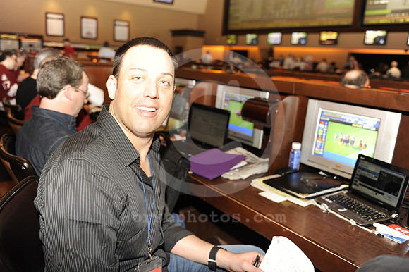 nhc11_249_randybauer01_hr