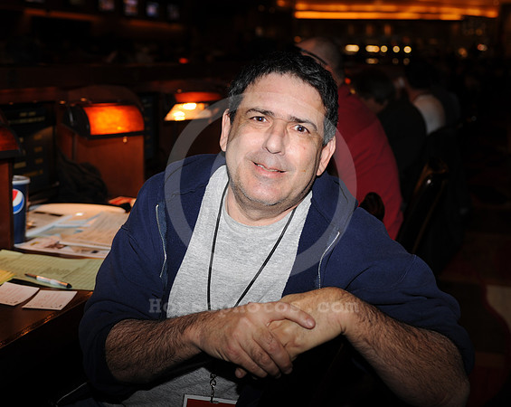 nhc_2010_204_hr