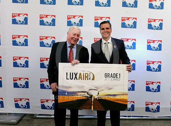 eclipse17_luxair06_hr