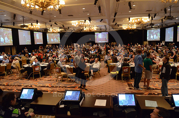 nhc13_sportsbook03_hr