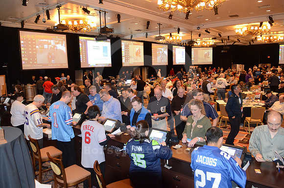 nhc13_sportsbook08_hr