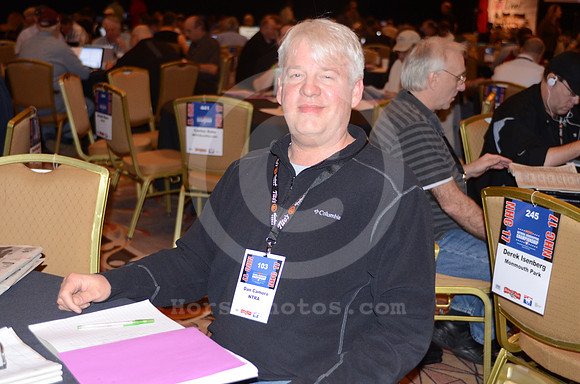 nhc16_dancamoro01_hr