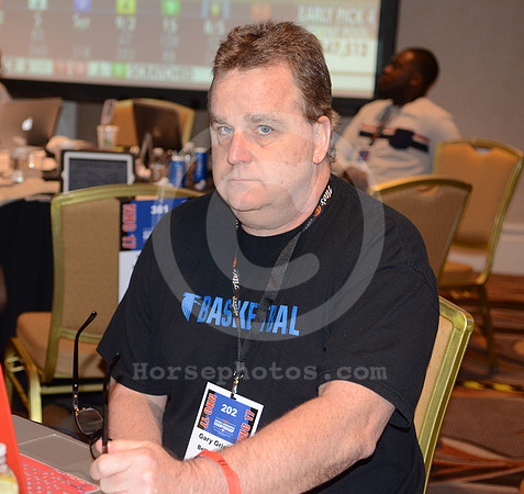nhc16_garygristick01_hr