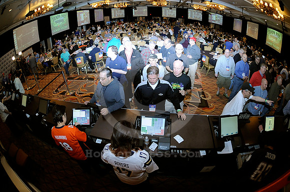 nhc15_bettingwindow04_hr
