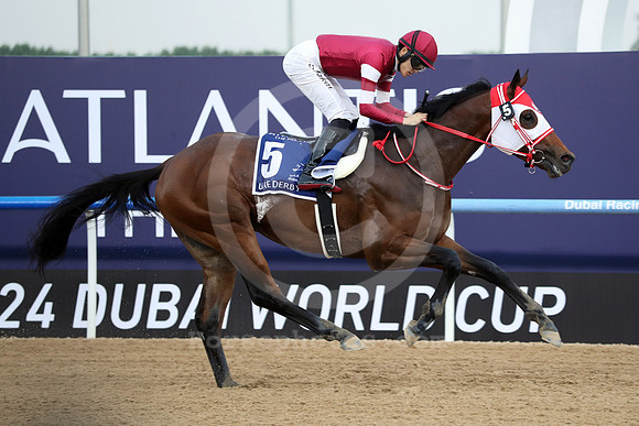 Forever Young556MEYDAN