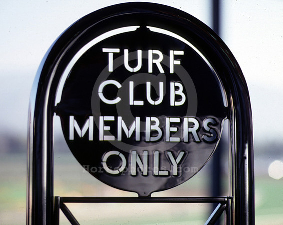 bc97turfclubsign_hr