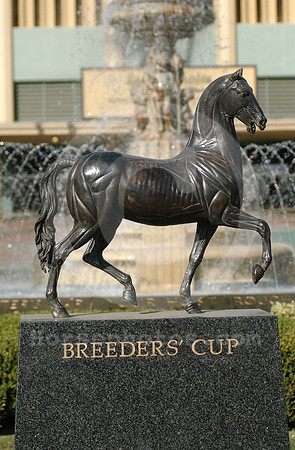 bcstatue19_hr
