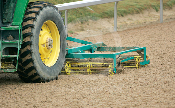 hollywoodparkpolytrack02_ae