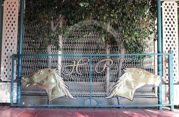hollywoodpark_turfclub03_cg