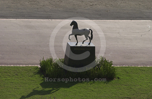 bcstatue20_hr