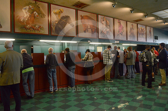 hollywoodpark_grandstand29_hr