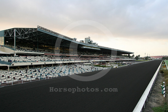 hollywoodpark_grandstand06_cg