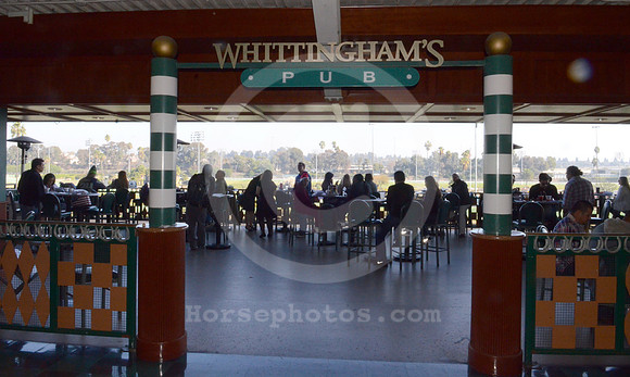 hollywoodpark_whittinghamspub01_hr