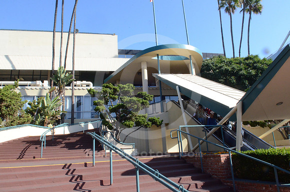 hollywoodpark_grandstand30_hr