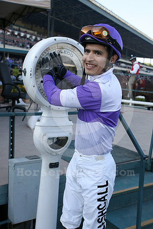hollywoodpark_jockeyscale04_cg