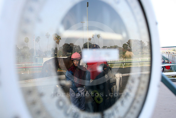hollywoodpark_jockeyscale03_cg
