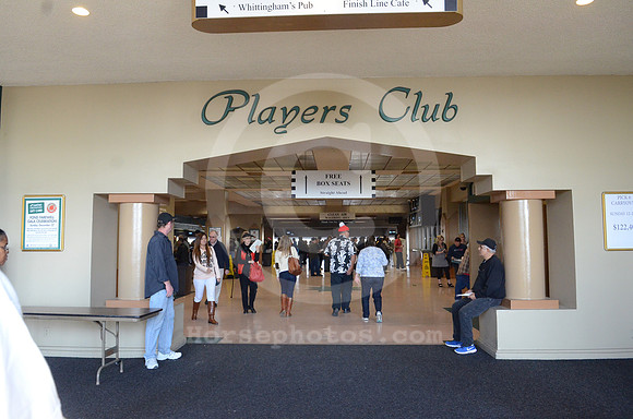 hollywoodpark_playersclub01_hr