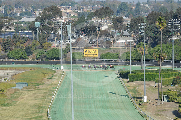 hollywoodpark_racingaction02_hr