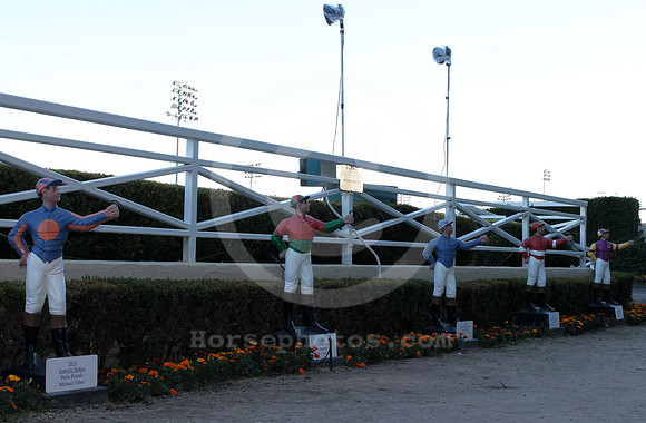 hollywoodpark_winnerscircle01_cg
