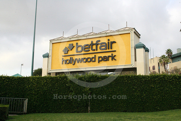 hollywoodpark_entrance03_cg