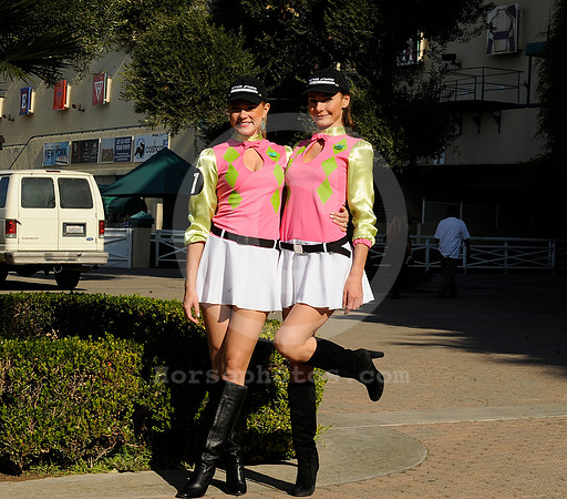 hollywoodpark_tvg_girls01_hr