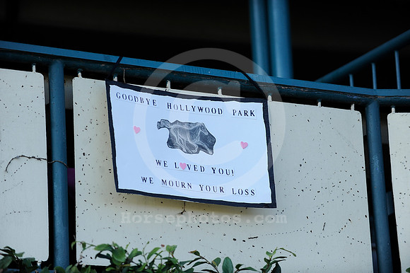 hollywoodpark_signage03_hr