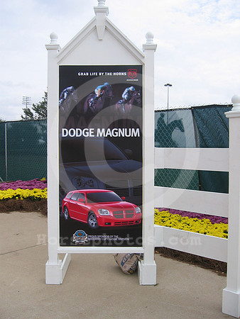 bc04_dodge_signage03_hr