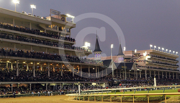 churchilldowns_racetrack15_hr