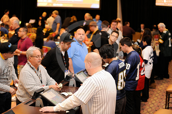 nhc17_betting_window01_hr