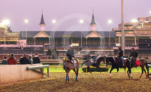 churchilldowns_racetrack05_st