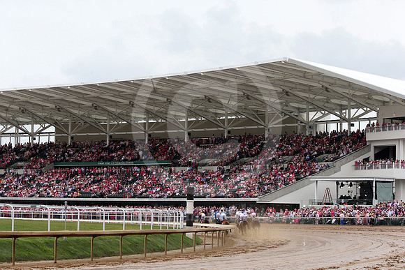 2024oaksdayscene11_cg