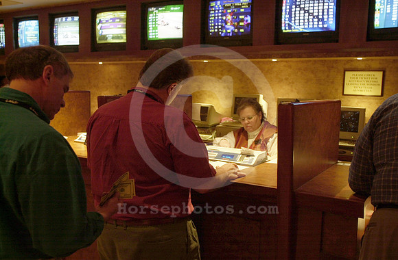 nhc2002_bettingwindow02