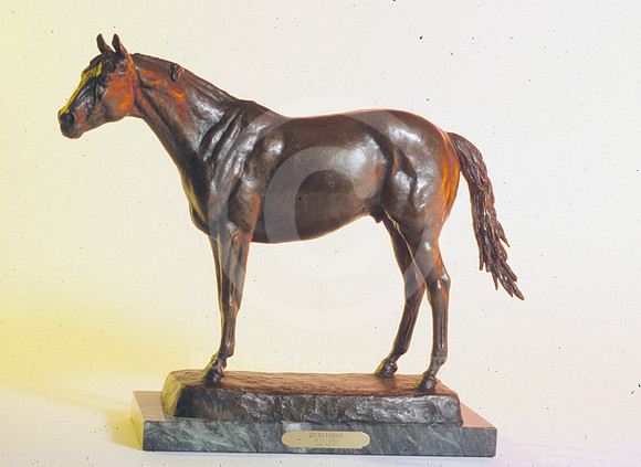 secretariat_statue03_hr