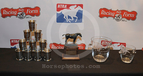 nhc16_trophys01a_hr