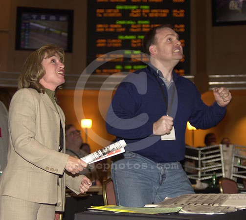 nhc2001_cheering01_hr